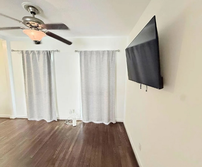 Photo - 1023 W Gardner St Apartment