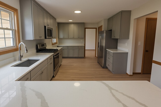 Building Photo - 2343 Glenmoor Dr