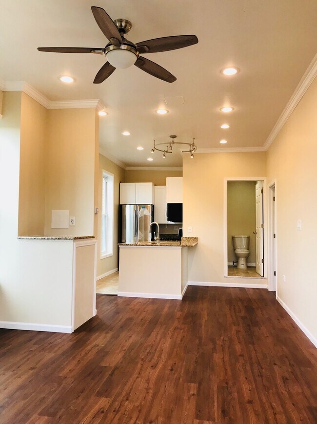 321 W 24th St Unit 3R, Chicago, IL 60616 Condo for Rent in Chicago