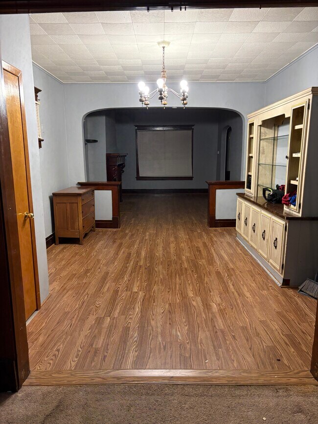 Building Photo - 135 Folger St