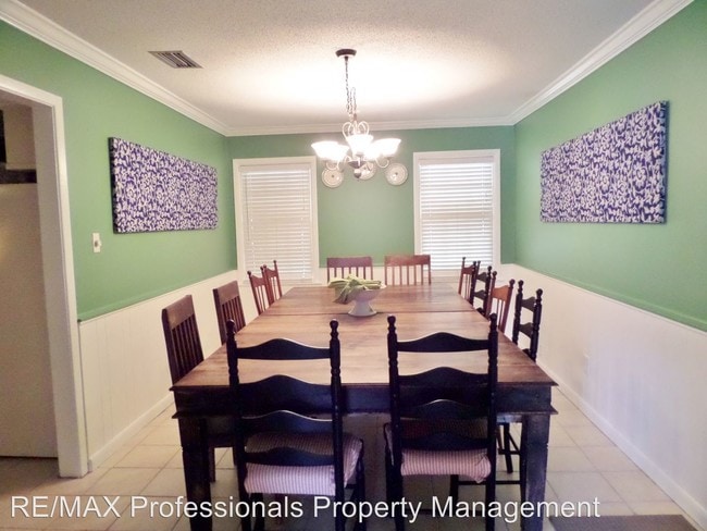 Building Photo - 4 br, 2 bath House - 174 NW Harris Lake Drive