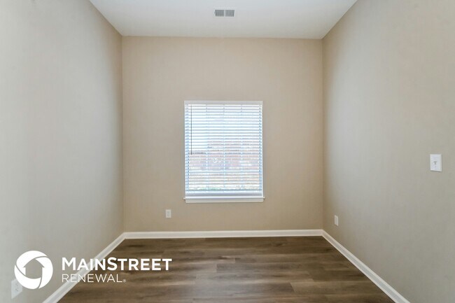 Foto del edificio - 10092 Mill Hill Ave