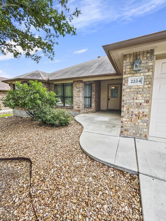 Building Photo - Charming One Story Home