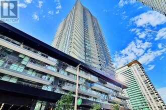 Building Photo - 30-1430 Roehampton Ave