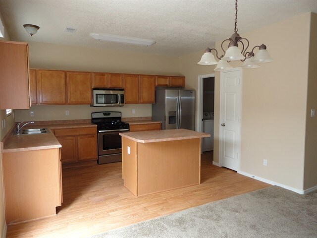 Foto del edificio - 10867 Pizzo Drive NW