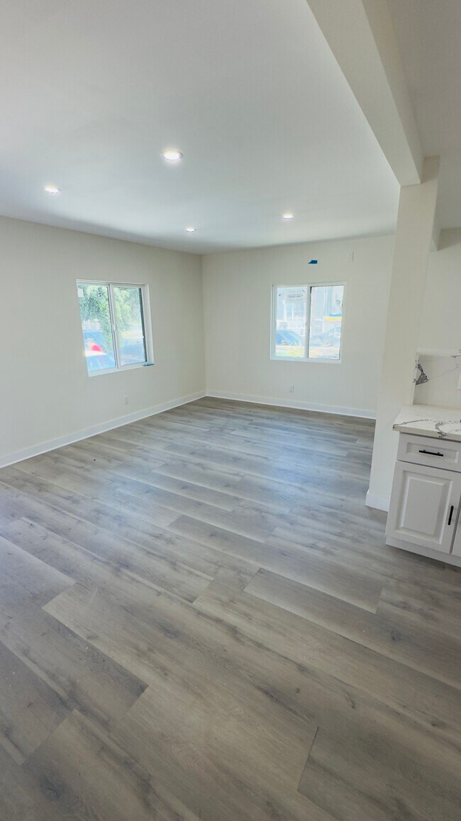 Foto del edificio - 1172 E 46th St