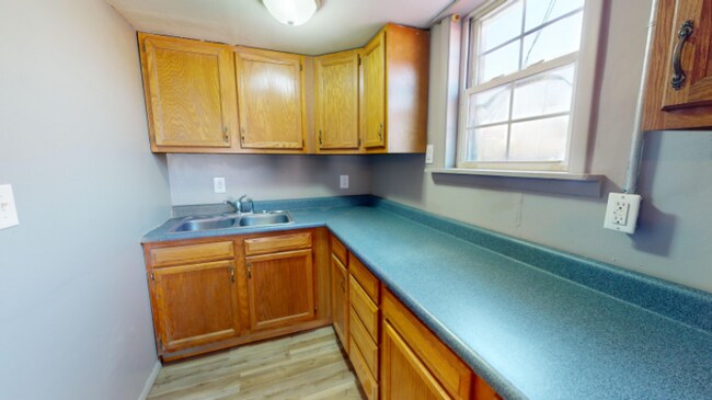 Foto del edificio - 3749 S Washington St