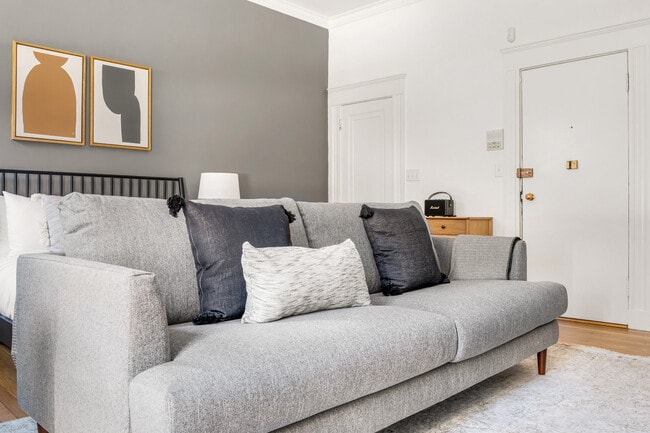 Foto del edificio - 232 Newbury St