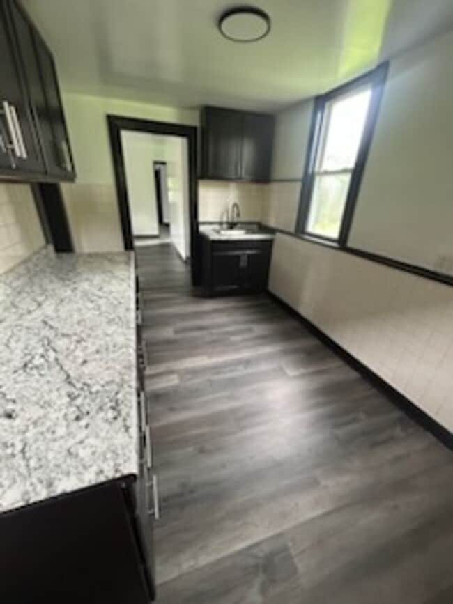 Foto del edificio - Newly Update 3 bedroom 1 bath house for re...