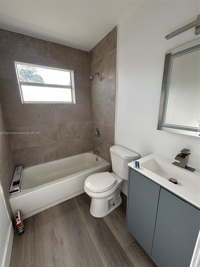 Foto del edificio - 616 SW 4th St