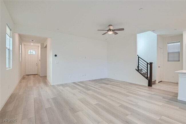 Building Photo - 3208 Segesta Ave