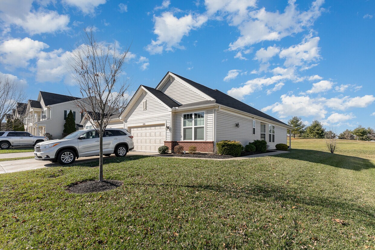 5904 Bunkers Ave Unit 5904 Bunkers, Burlington, KY 41005 Condo for