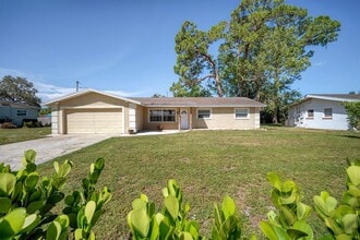 Building Photo - 5738 Antilles Dr