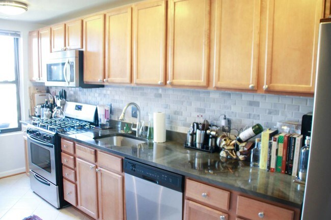 Foto del edificio - 3900 14th St NW