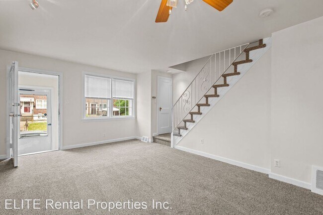 Building Photo - 3 br, 1.5 bath House - 7655 Woodcrest Ave.