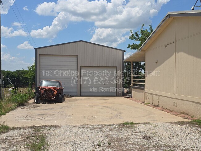 Building Photo - 197 Private Rd 4652