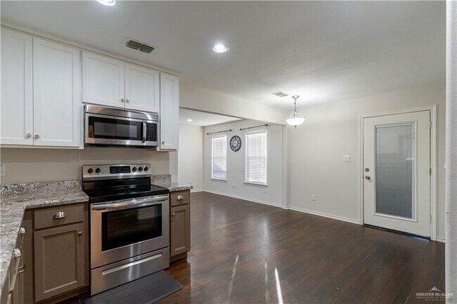 Foto del edificio - 3407 N Juan St