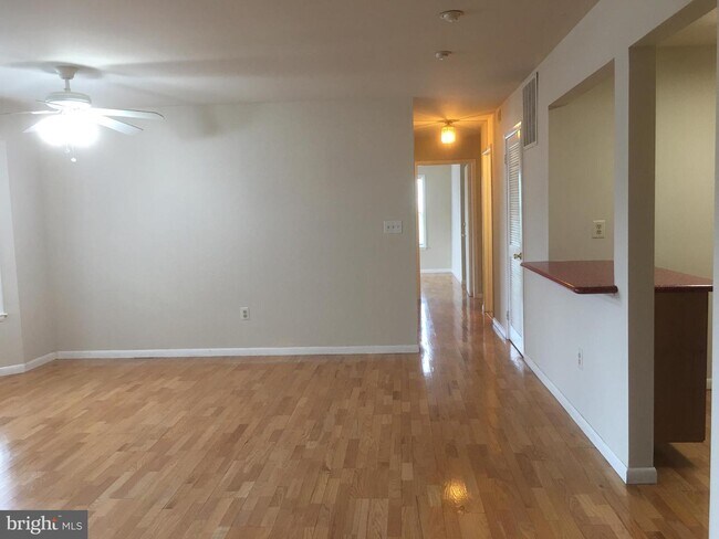 Building Photo - 108 Wrangel Ct