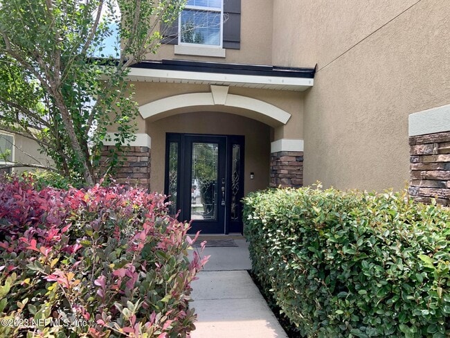Building Photo - 591 Drysdale Dr