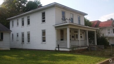 Building Photo - 616 Harrison St