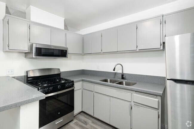 Cocina - A41--1204-1208 West Adams Blvd.