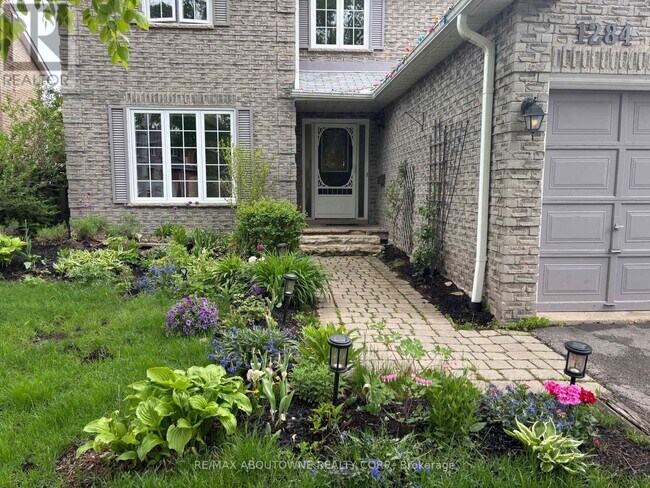 Photo du bâtiment - 1284 Creekside Dr