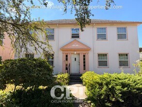 Building Photo - 1533 20th Ave