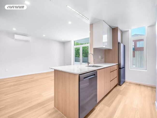 Foto del edificio - 1054 41st St