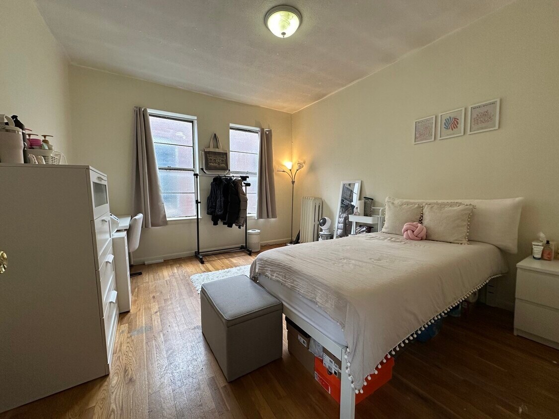 Foto principal - 34 Symphony Rd