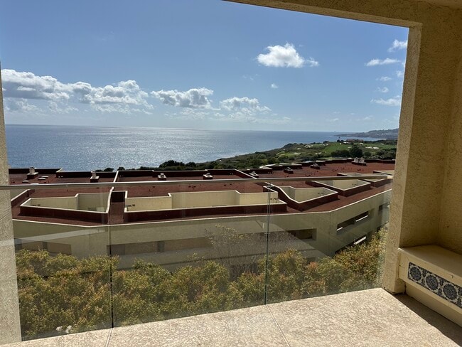 Building Photo - 3200 La Rotonda Dr