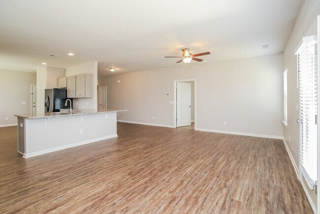 Foto del edificio - 23 Woody Way NW