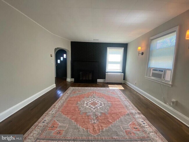 Foto del edificio - 5212 Biddison Ln