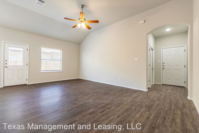 Building Photo - 3 br, 2 bath House - 9111-2 Canyon Bend