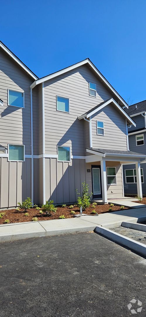 Building Photo - 222 Tull Ct