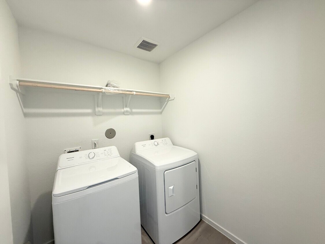 Primary Photo - 28907 Bison Haven Dr