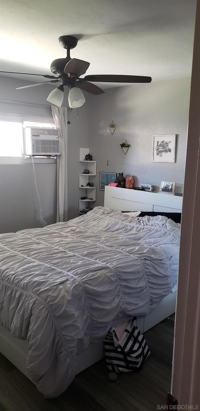 Foto del edificio - 3039 B St