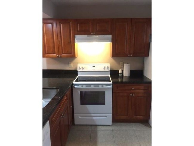 Building Photo - 1107 Bahama Bnd
