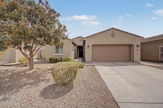 Building Photo - 12113 W Country Club Trail
