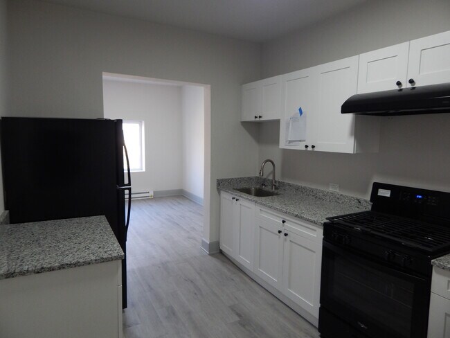 Building Photo - 307 Stone St