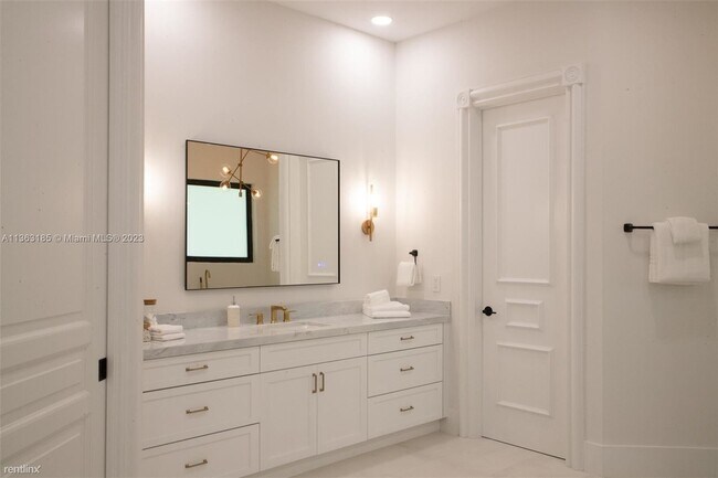 Foto del edificio - 5 br, 6 bath House - Felix Park
