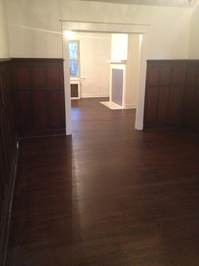 Foto del edificio - 5905 Stanton Ave