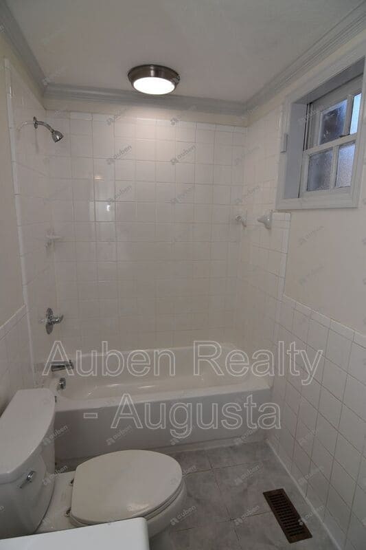 Foto del edificio - 239 Greene St