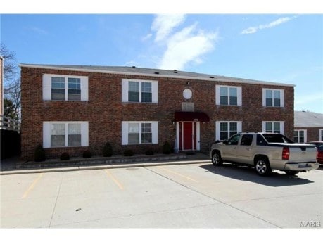 Building Photo - Elm Garden Apartments