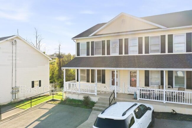 Foto del edificio - 257 School House Dr