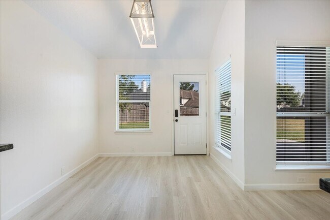 Foto del edificio - 29927 Sunwillow Creek Dr