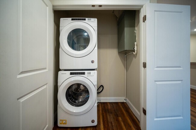 Foto del edificio - 41 Mary Helen Pl