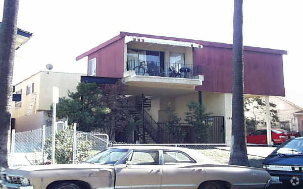 Foto del edificio - 146 N Vendome St