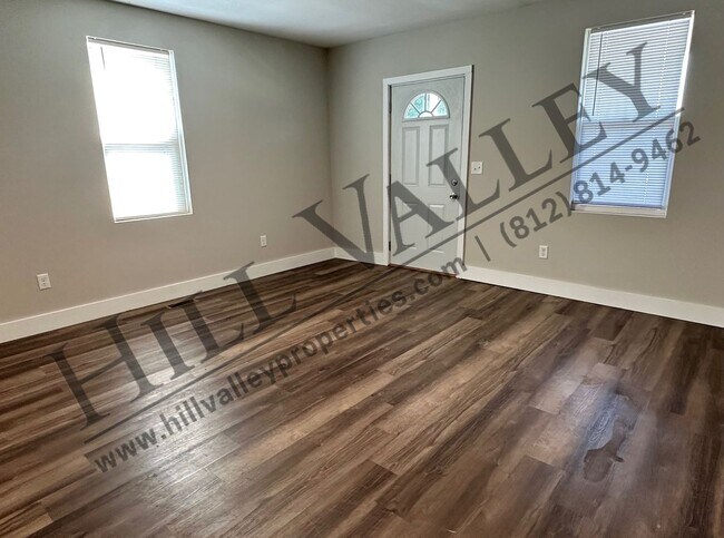 Foto del edificio - Two Bedroom Home, Close to Downtown/ISU Campus