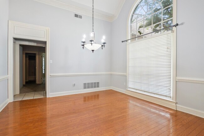 Foto del edificio - 9143 Raspberry Ln