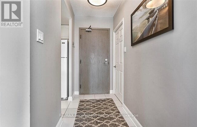 Building Photo - 430 Pearl St